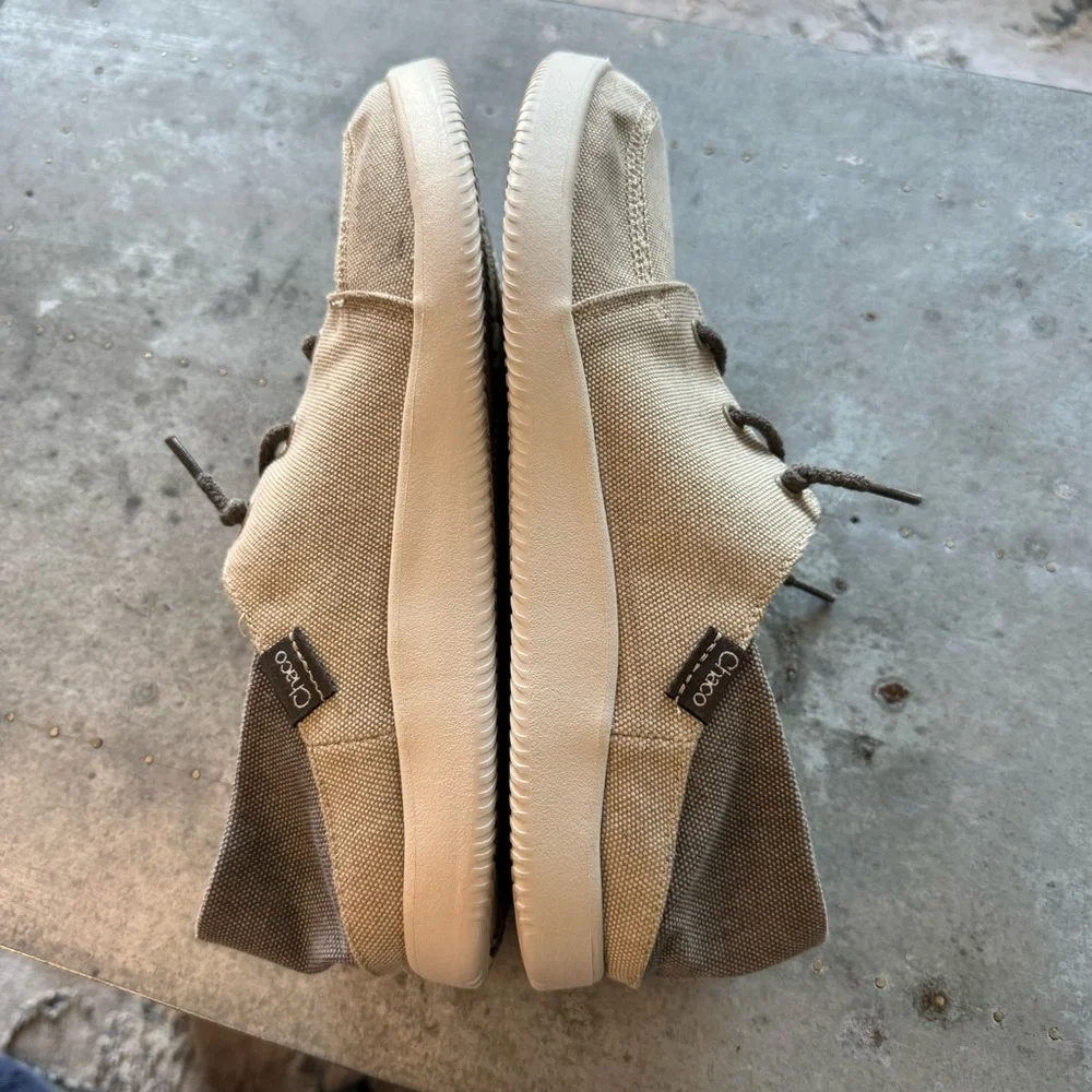 Men’s Chaco Size 8 Tan Beige Chillos Slip On Shoes